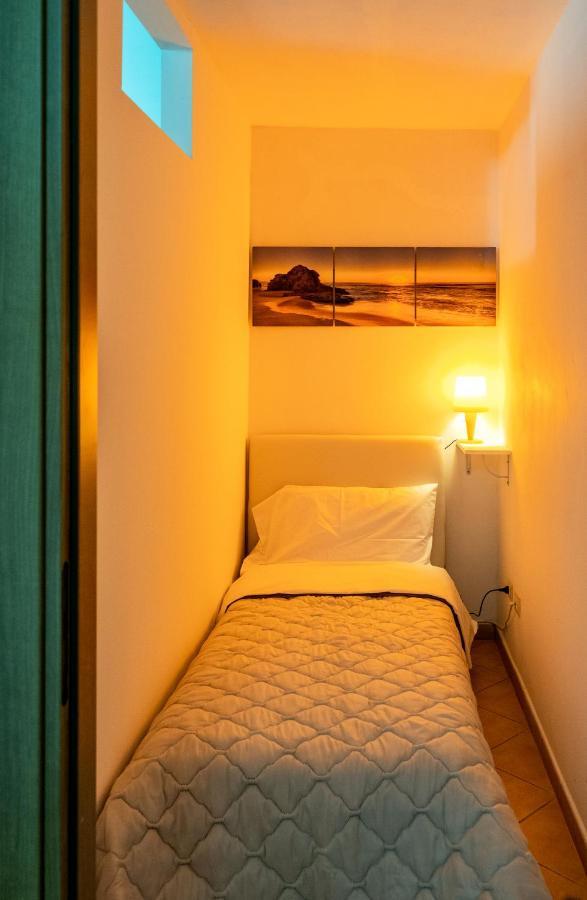 Casa Vacanze A' Lanterna ليكاتا المظهر الخارجي الصورة